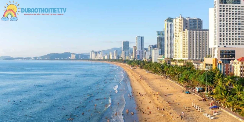 Khánh Hòa là tỉnh duyên hải nổi tiếng với du lịch biển đảo