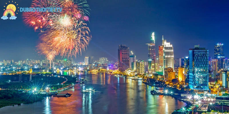 Hồ Chí Minh là trung tâm kinh tế & văn hóa của cả nước