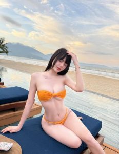 100+ Ảnh Gái Xinh Bikini Nóng Bỏng, Gợi Cảm Nhất 2026