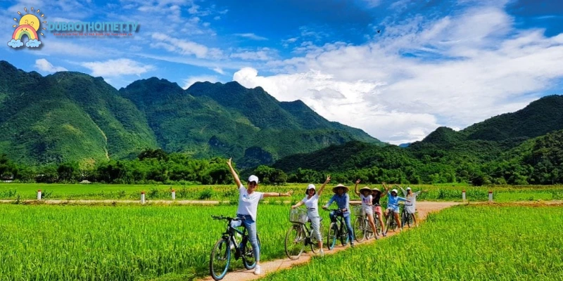 Mai Châu có nhiều lễ hội của người dân tộc thiểu số