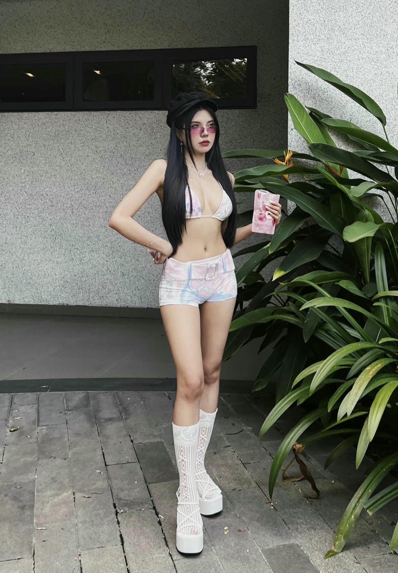 Bộ ảnh Mai Dora sexy khiến cộng đồng mạng đứng hình vì quá nóng bỏng