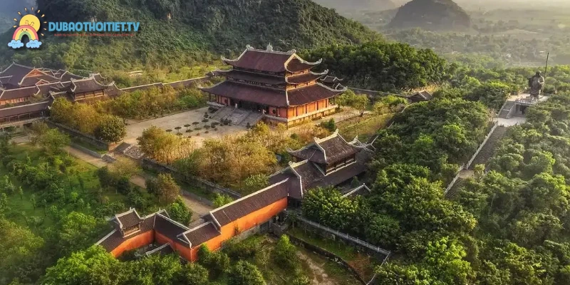 Tham quan Cố Đô Hoa Lư của triều đại Đinh - Tiền Lê