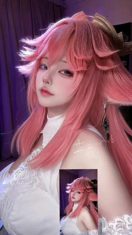 Thần thái cosplay sexy khiến người xem không thể rời mắt