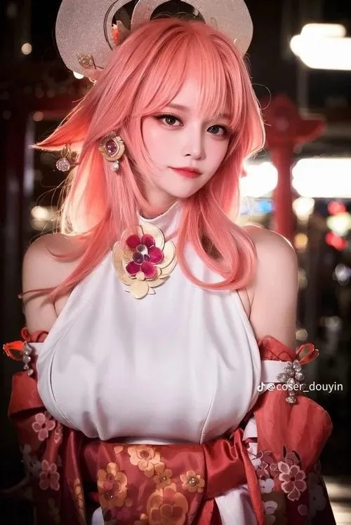 Gái xinh cosplay ngực bự khoe làn da trắng ngần mịn màng