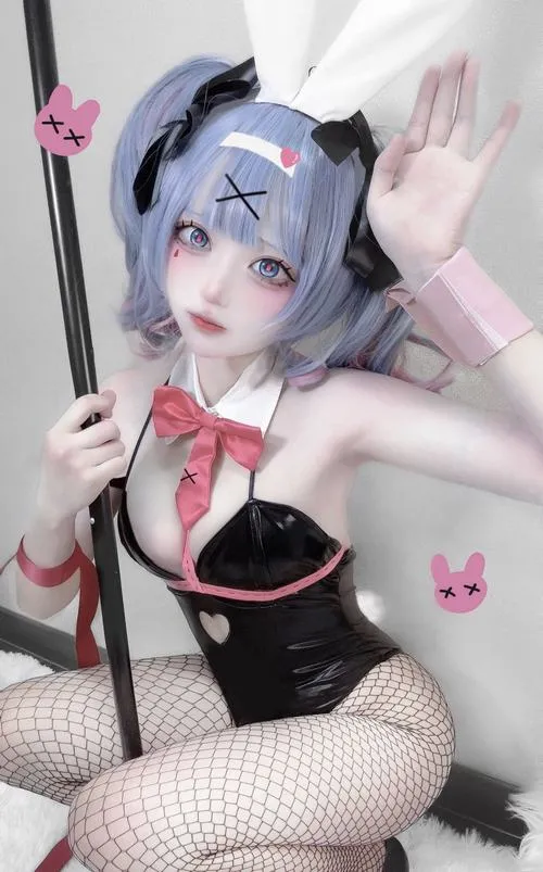 Màn cosplay sexy nhân vật game lột tả vẻ đẹp phồn thực