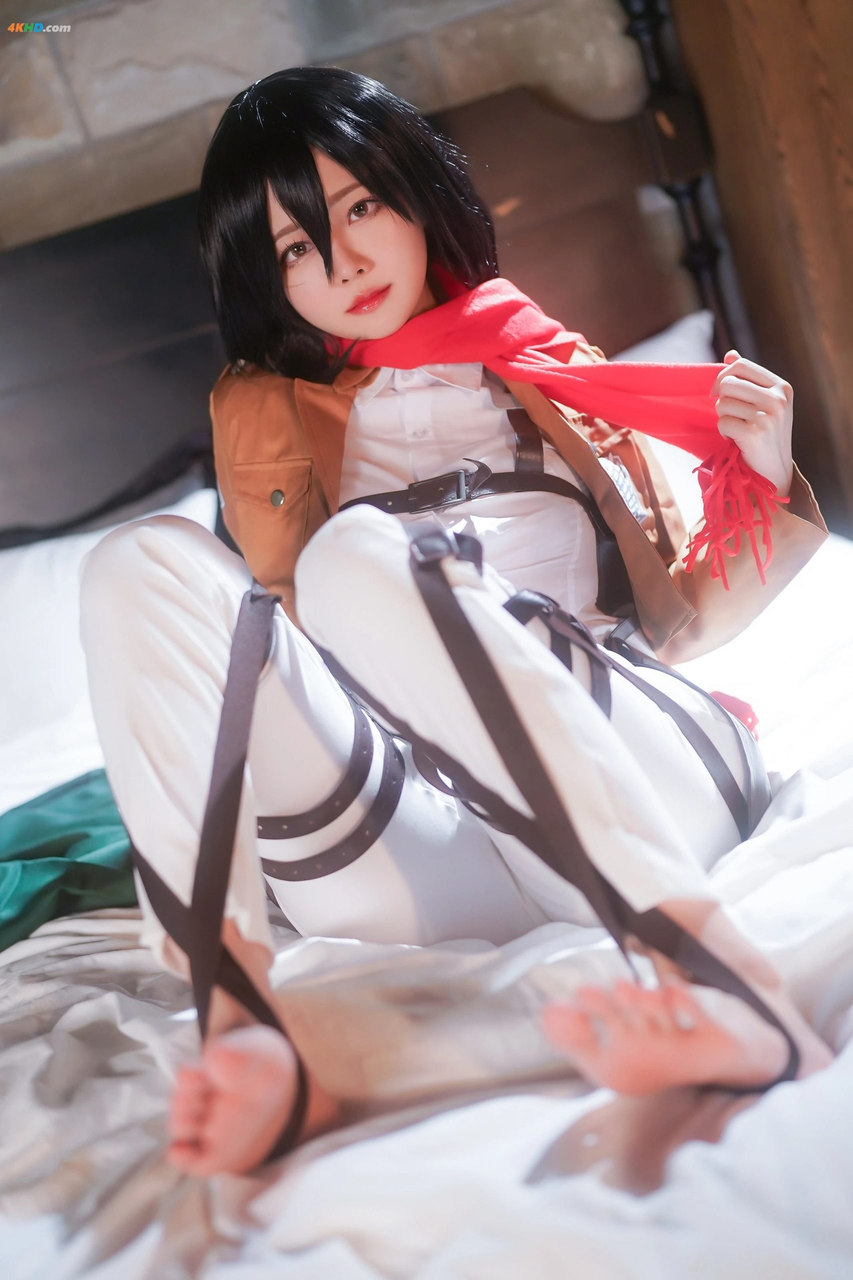Ảnh Arty Huang Cosplay Mikasa diện đồ ngủ trong suốt quyến rũ