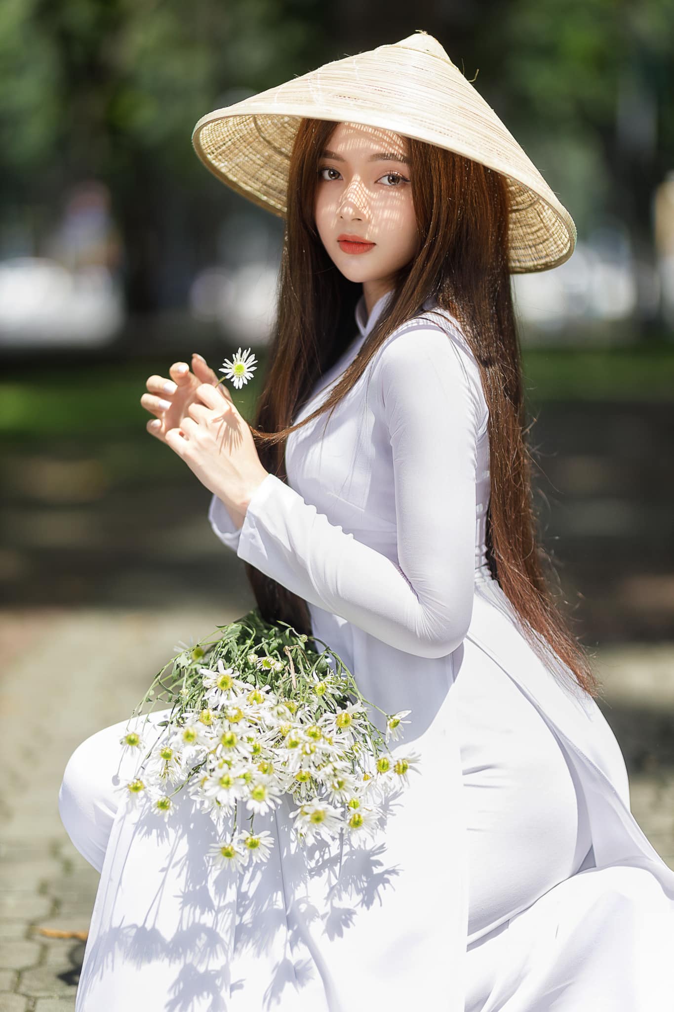 Nữ sinh cấp ba khoe nhan sắc xinh xắn và vẻ đẹp gợi cảm