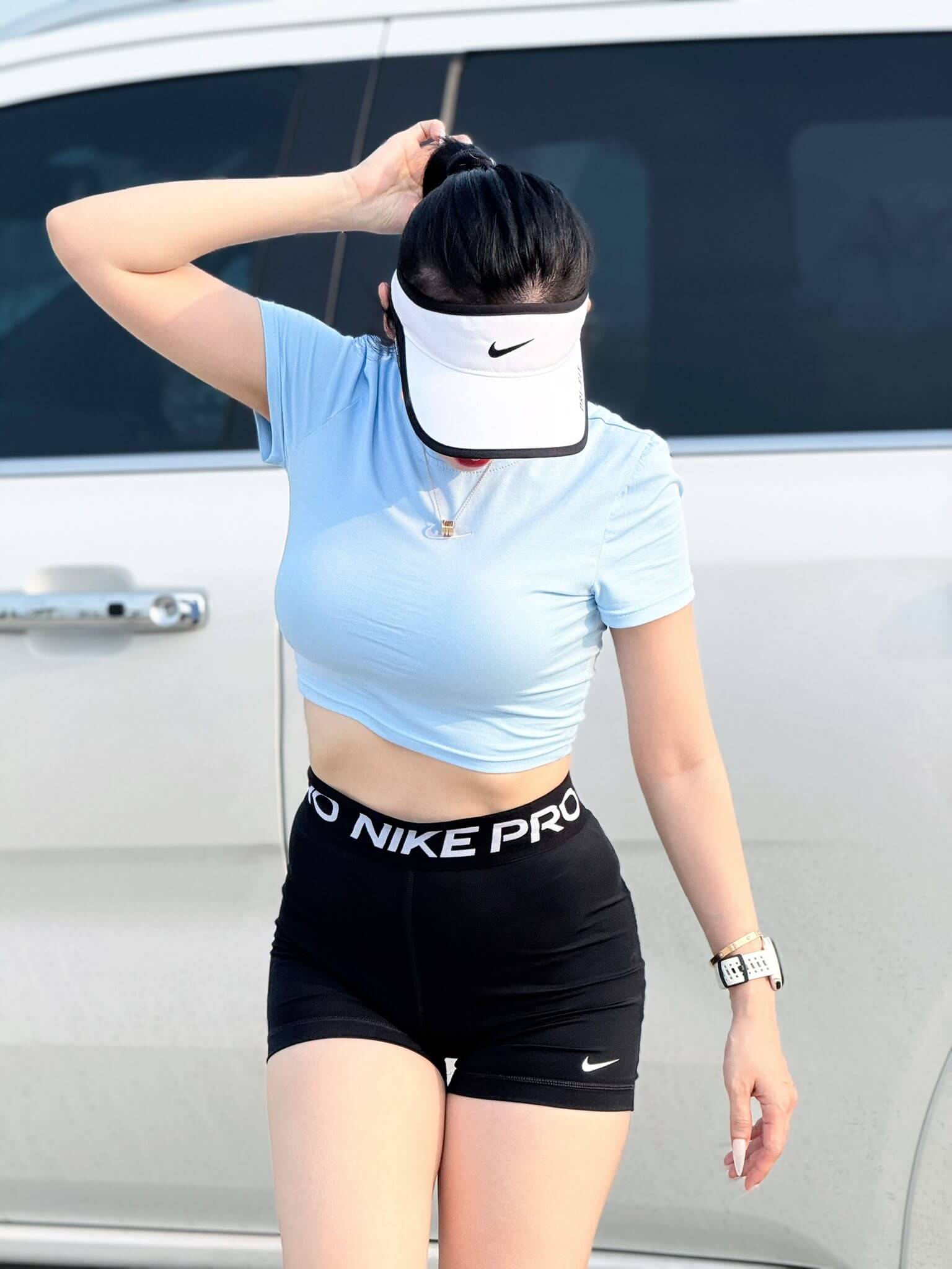 Gymer chạy bộ với diện mạo thu hút ánh nhìn trong mọi khung hình