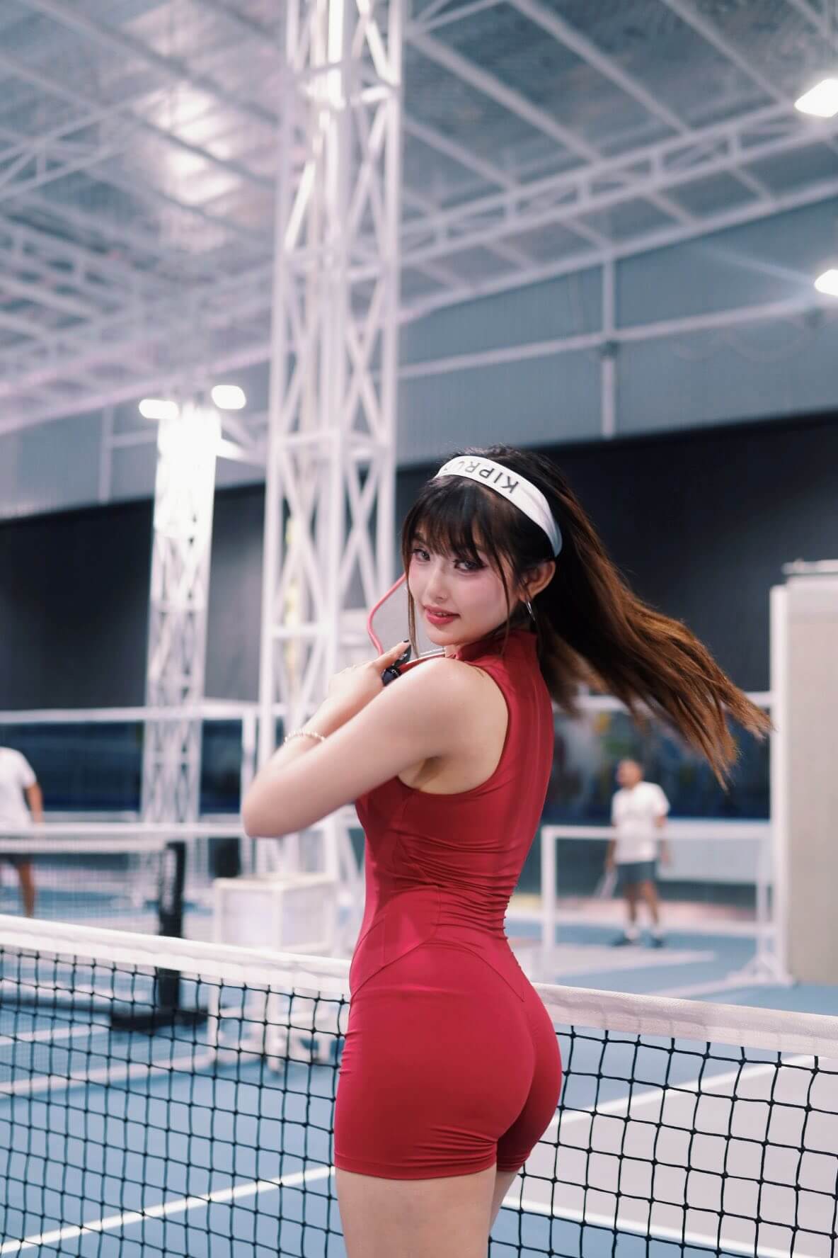 Girl xinh pickleball xinh đẹp lôi cuốn với vẻ đẹp gợi cảm hiện đại
