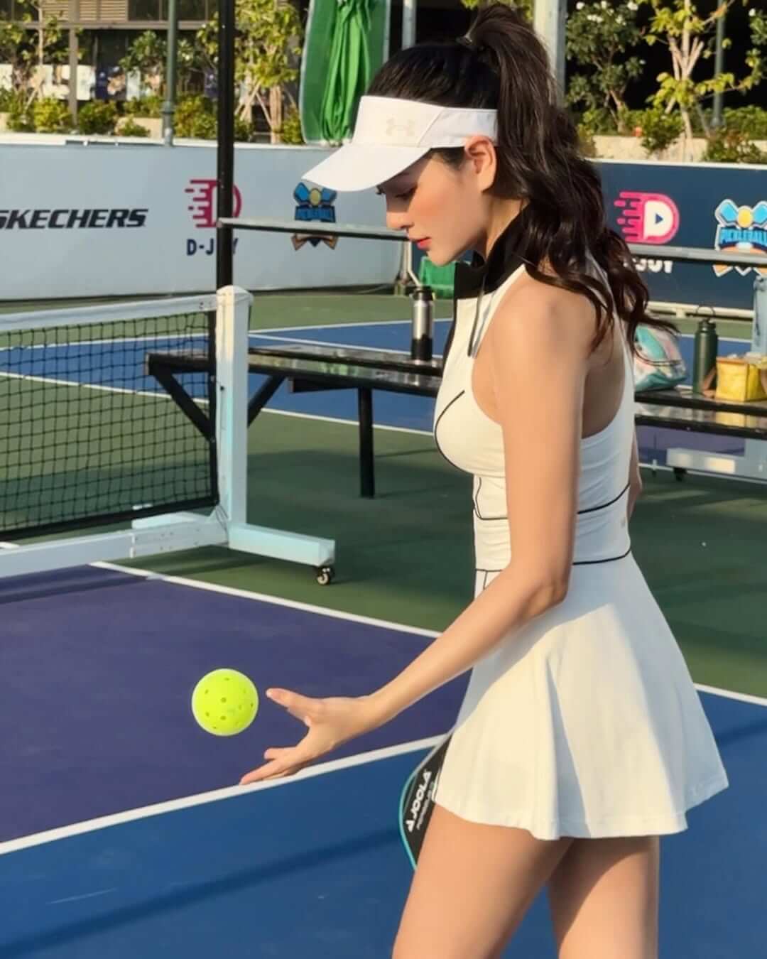 Girl xinh pickleball thu hút ánh nhìn bởi sự trẻ trung và quyến rũ