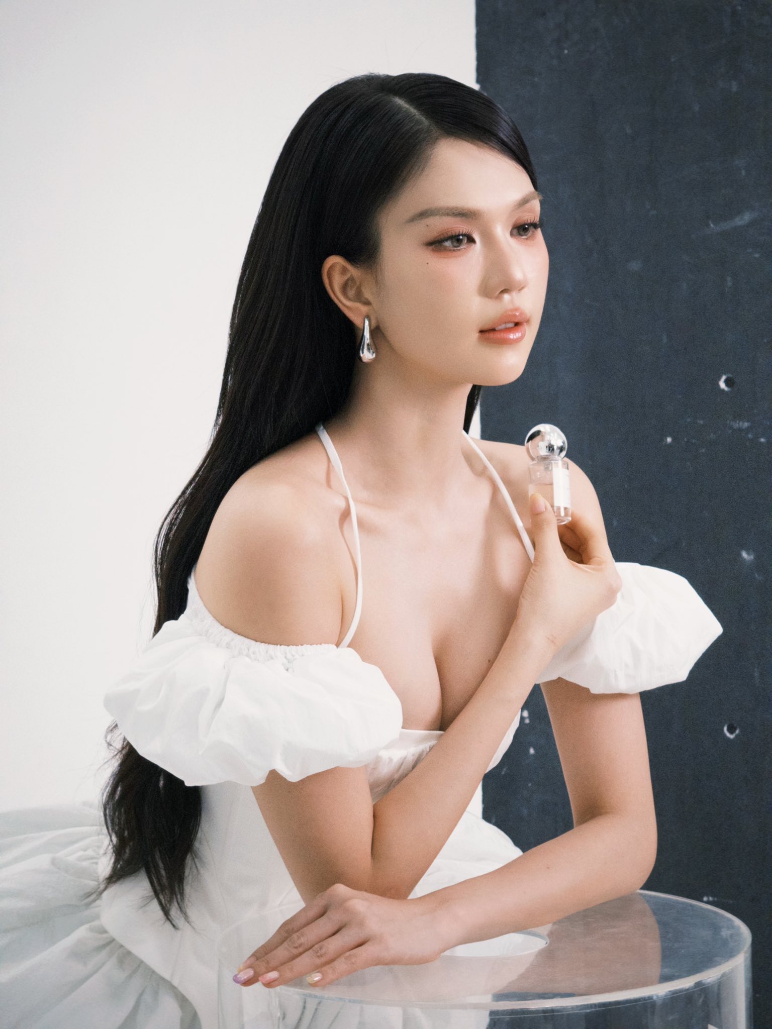 Ảnh Ngọc Trinh chất lượng siêu nét không watermark dành cho fan