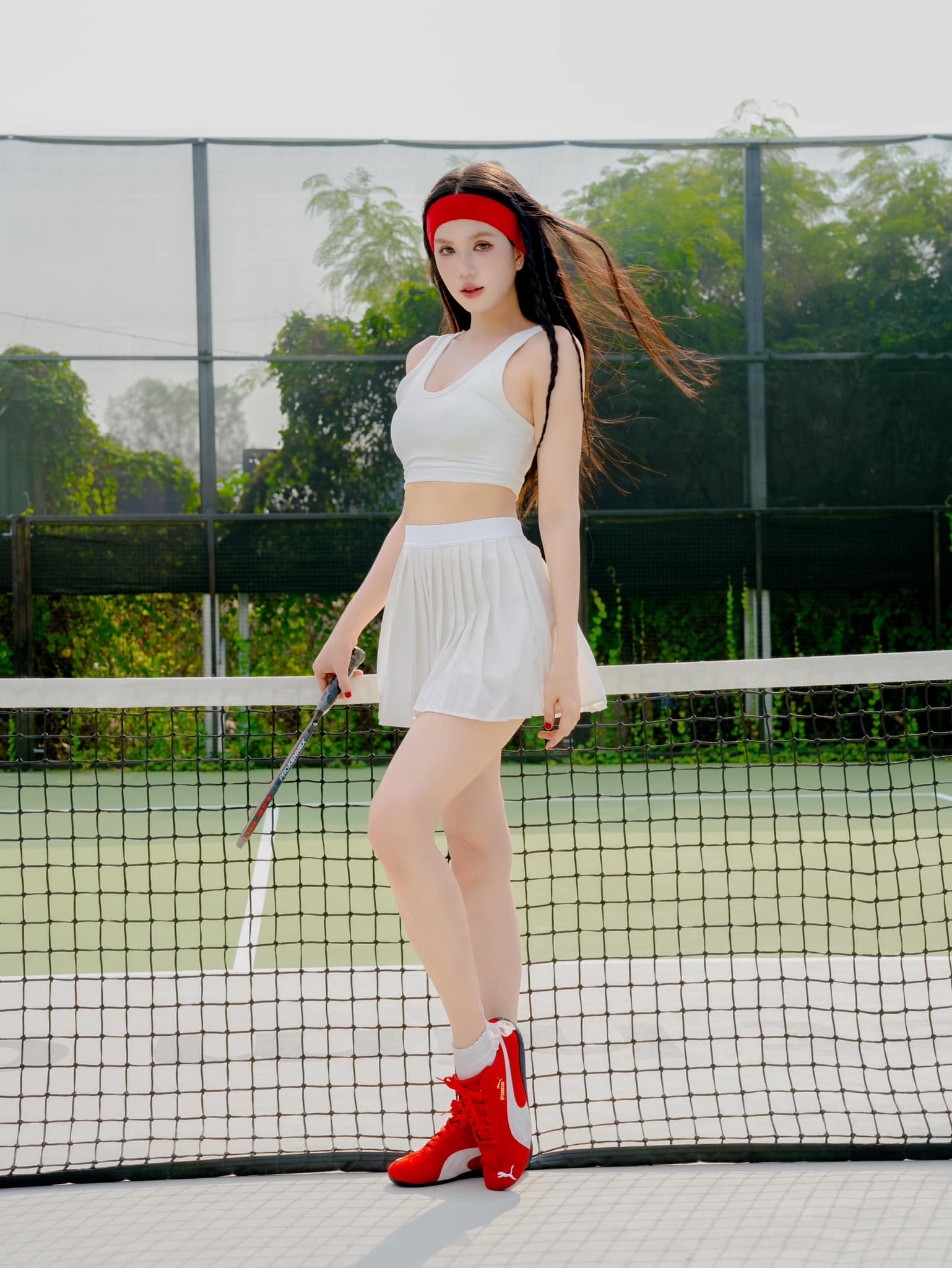 Người mẫu Ngọc Trinh diện bikini dây khoe dáng bốc lửa