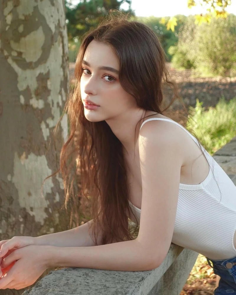 ảnh gái tây 50