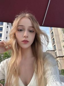119+ Hình Ảnh Gái Nga Bikini: Vẻ Đẹp Quyến Rũ Hút Hồn Vạn Người Mê
