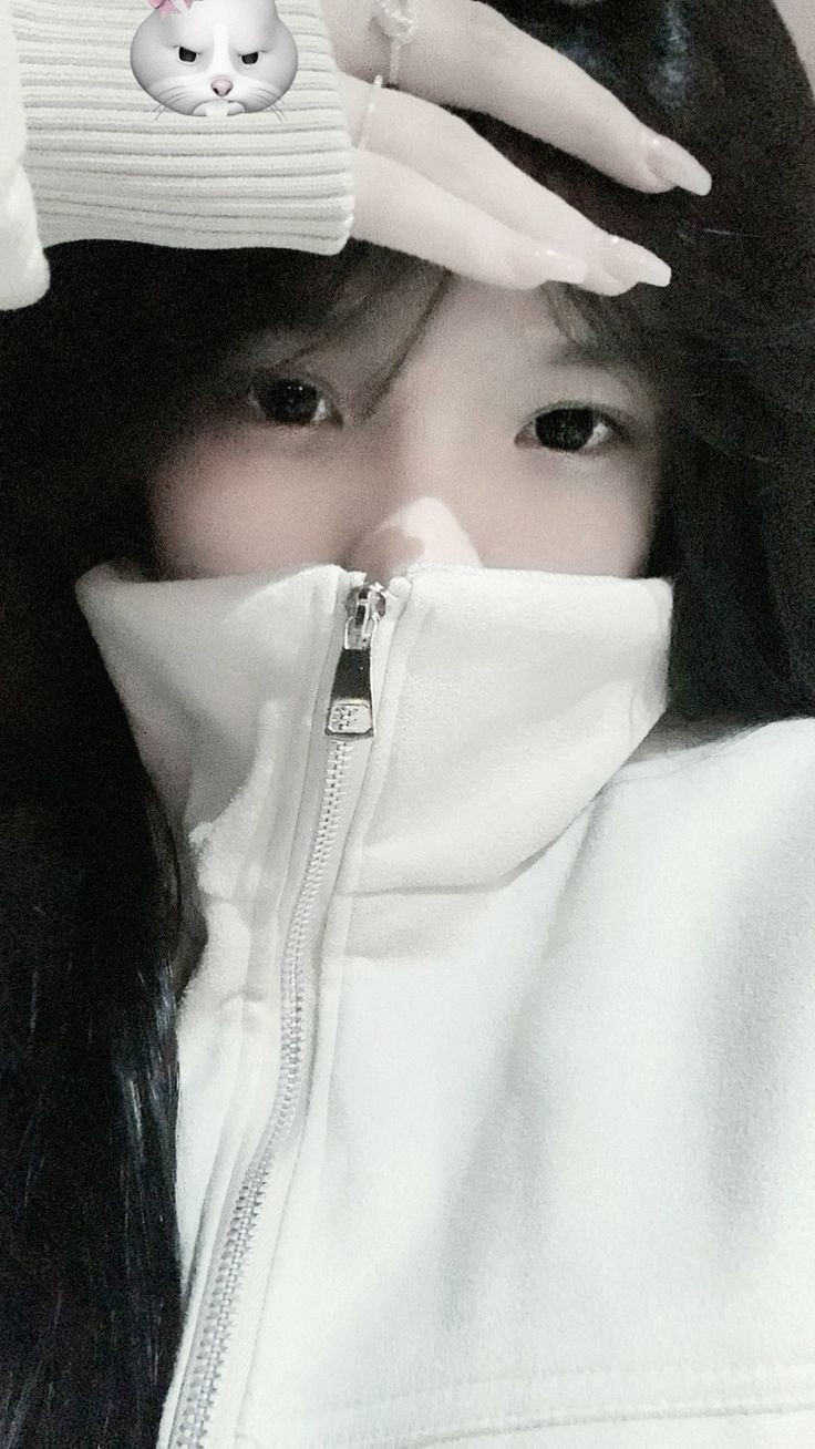 Ảnh gái xinh che mặt cool 9