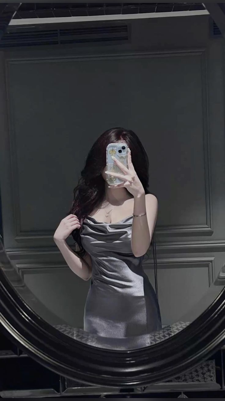 Hình ảnh gái xinh che mặt 10