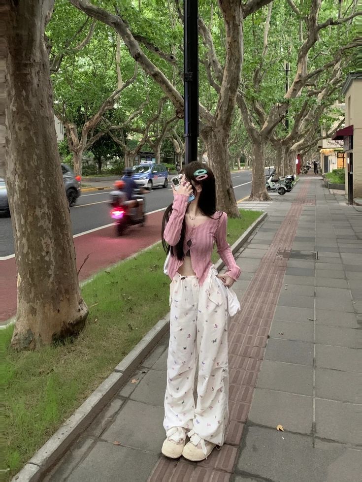 Hình Gái Xinh Che Mặt 18