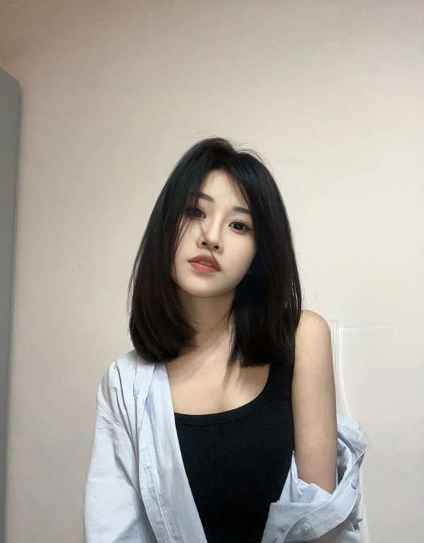 Ảnh Gái Xinh Tóc Ngang Vai 2k3 24