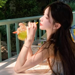 179+ Avatar Nữ Đẹp Nhất: Tuyển Tập Hình Ảnh Dịu Dàng, Quyến Rũ Mê Hoặc