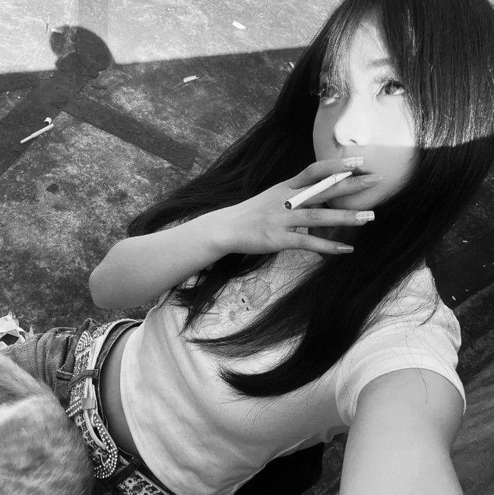 Avatar Nữ Ngầu 15