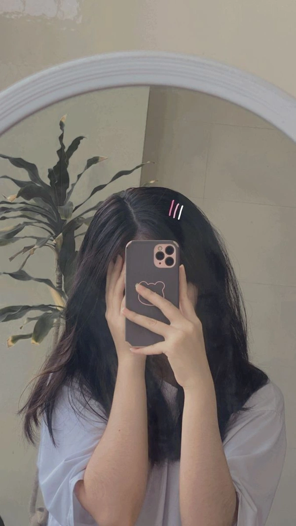 Stylish Girl DP 35