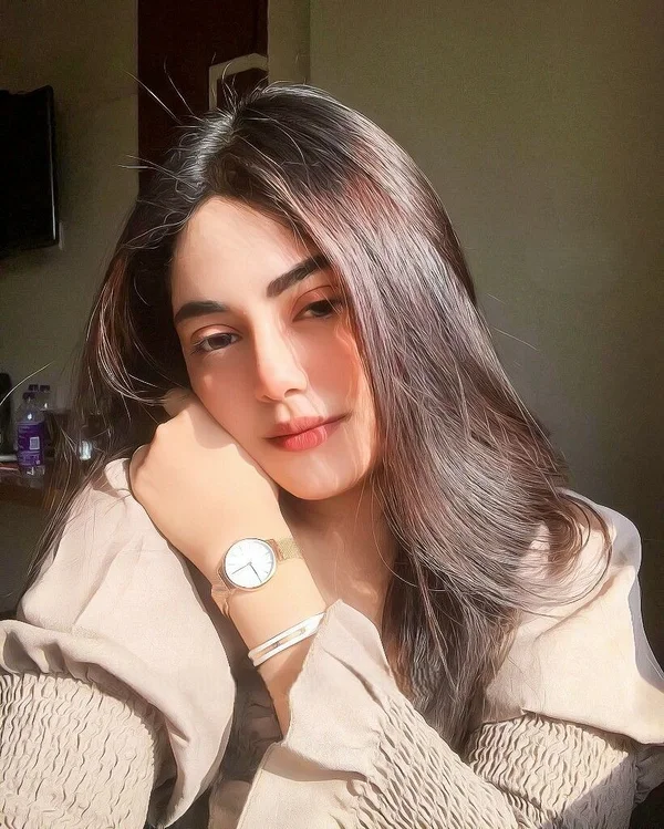 Stylish Girl DP 47