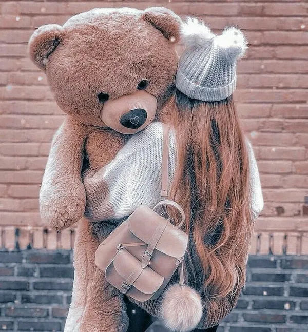 Stylish Girl DP 51