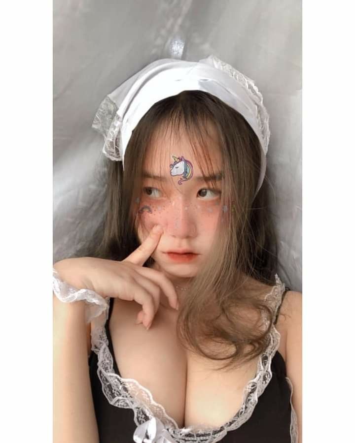 Khoe Vú 7