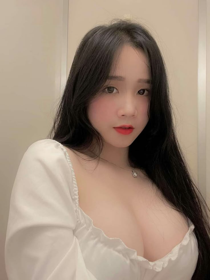 Khoe Vú 10