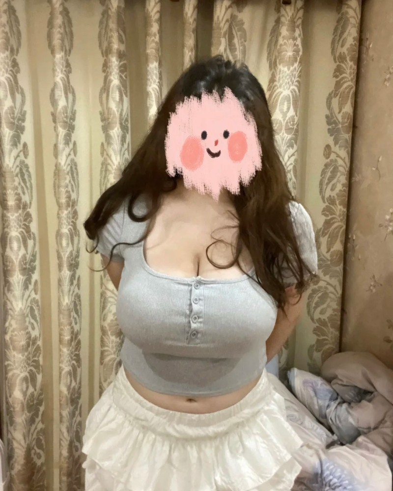 gái ngực bự 25