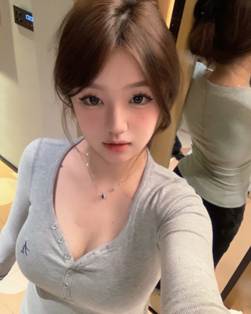 gái ngực bự 22