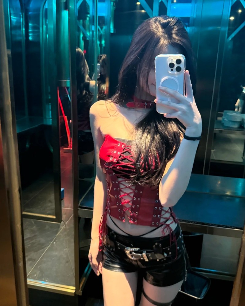 gái quán bar 15