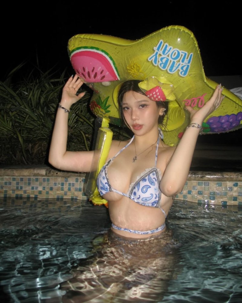 ảnh gái xinh mặc bikini 25