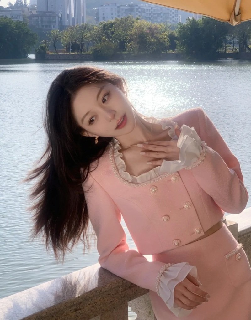 ảnh gái xinh mặc pinky 36