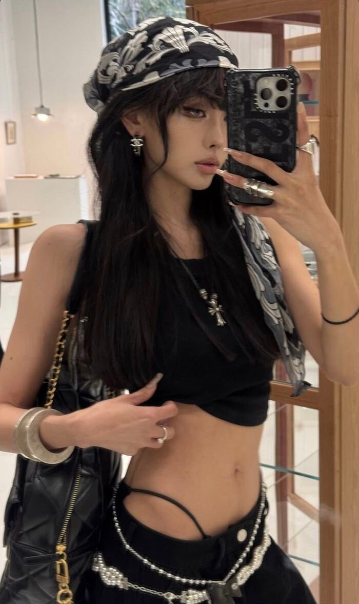Stylish Girl DP 4