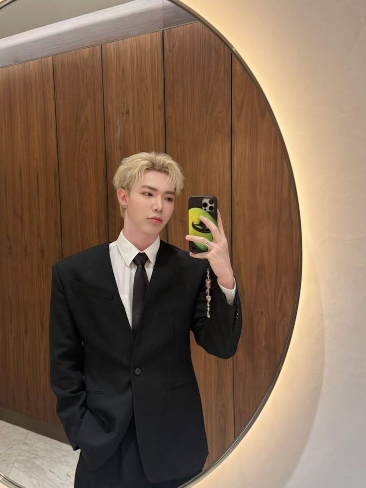 Hình Nền Erik 15