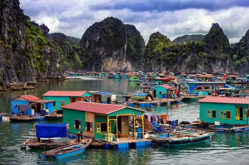 Vị trí của làng chài Ba Hang