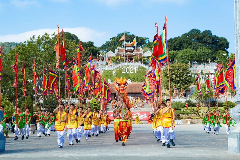 Lễ hội Đền Cửa Ông (hình 2)