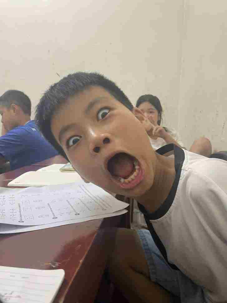 Meme Bất Ngờ 8