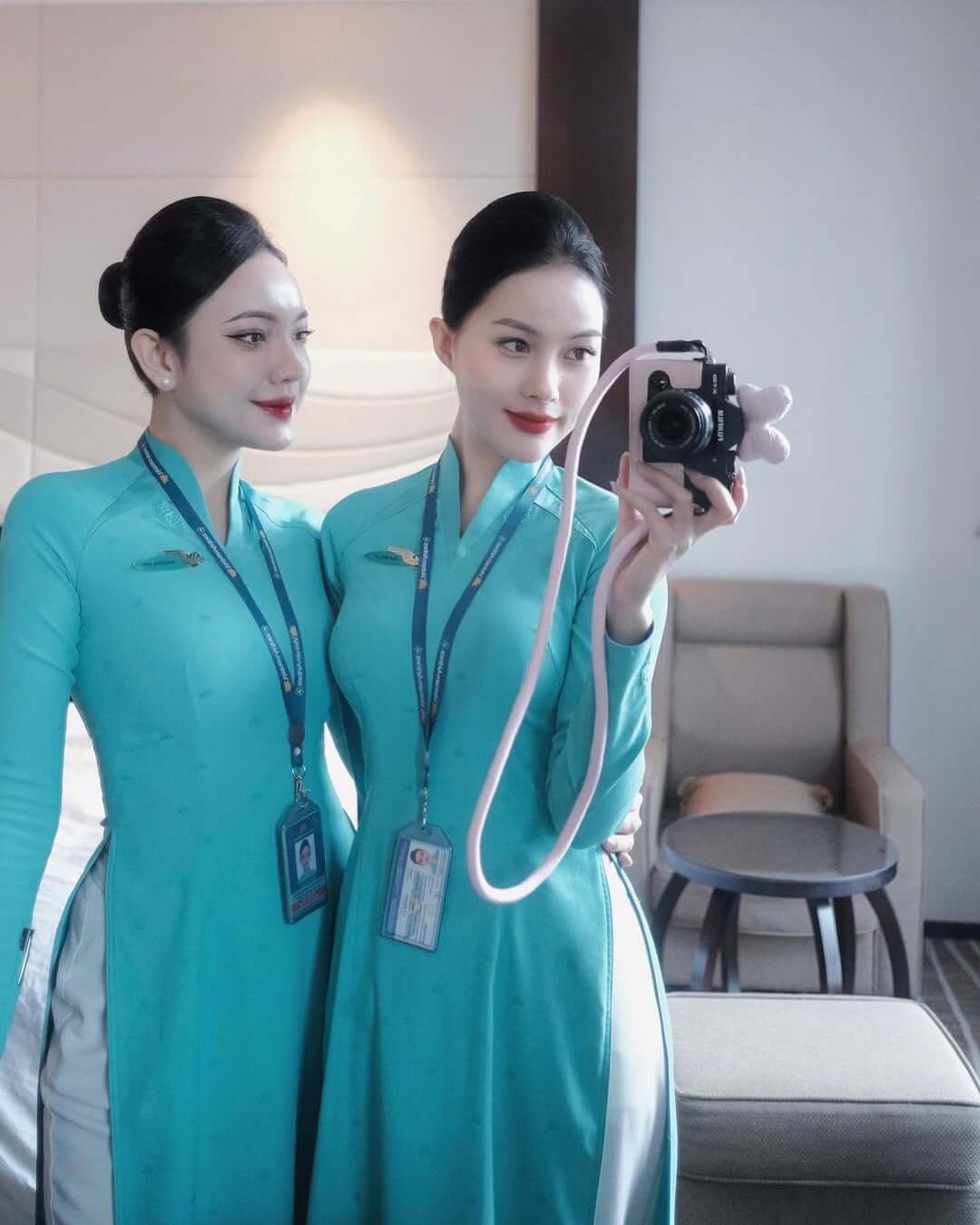 Tiếp viên hàng không khoe vóc dáng chuẩn hoa hậu đầy sức hút 2026