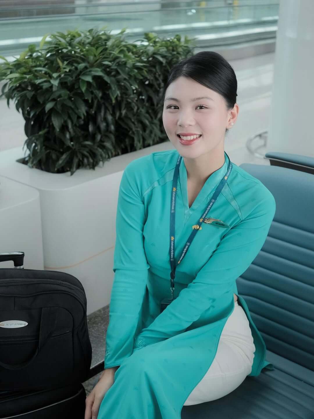 Vẻ đẹp khỏe khoắn và thần thái của tiếp viên hàng không