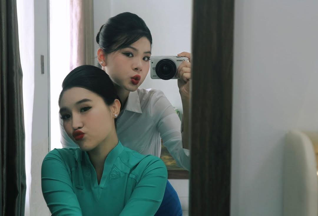 Nữ tiếp viên VNA khoe vóc dáng chuẩn hoa hậu và làn da cực phẩm đời thường
