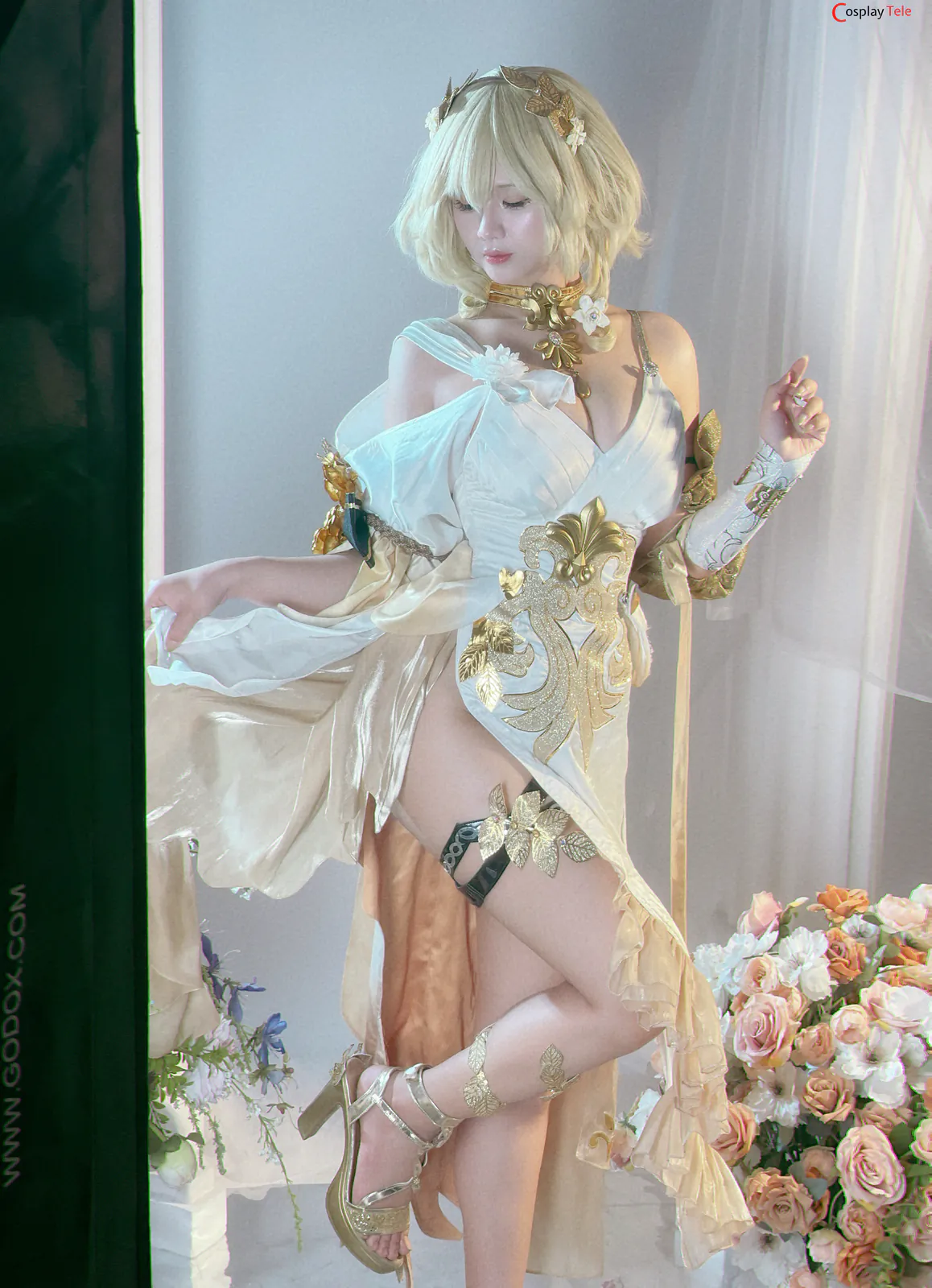 Pyoncos cosplay Aglaea 61