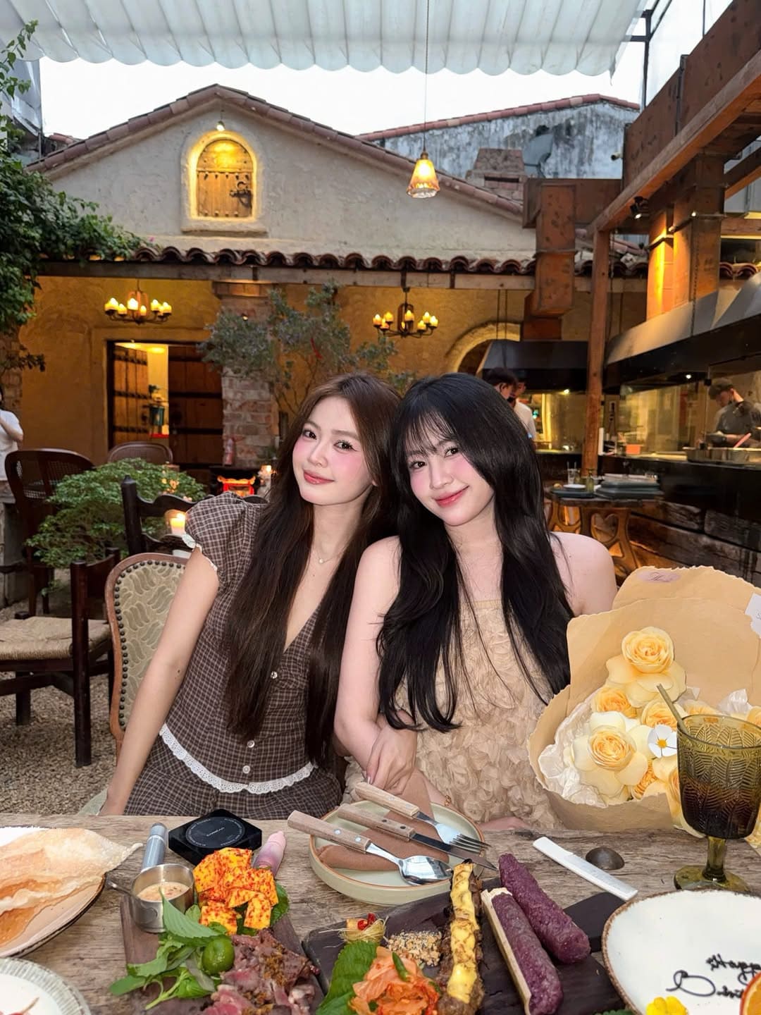 Gái xinh trên instagram rạng rỡ xinh đẹp lộng lẫy trong từng khung hình nghệ thuật
