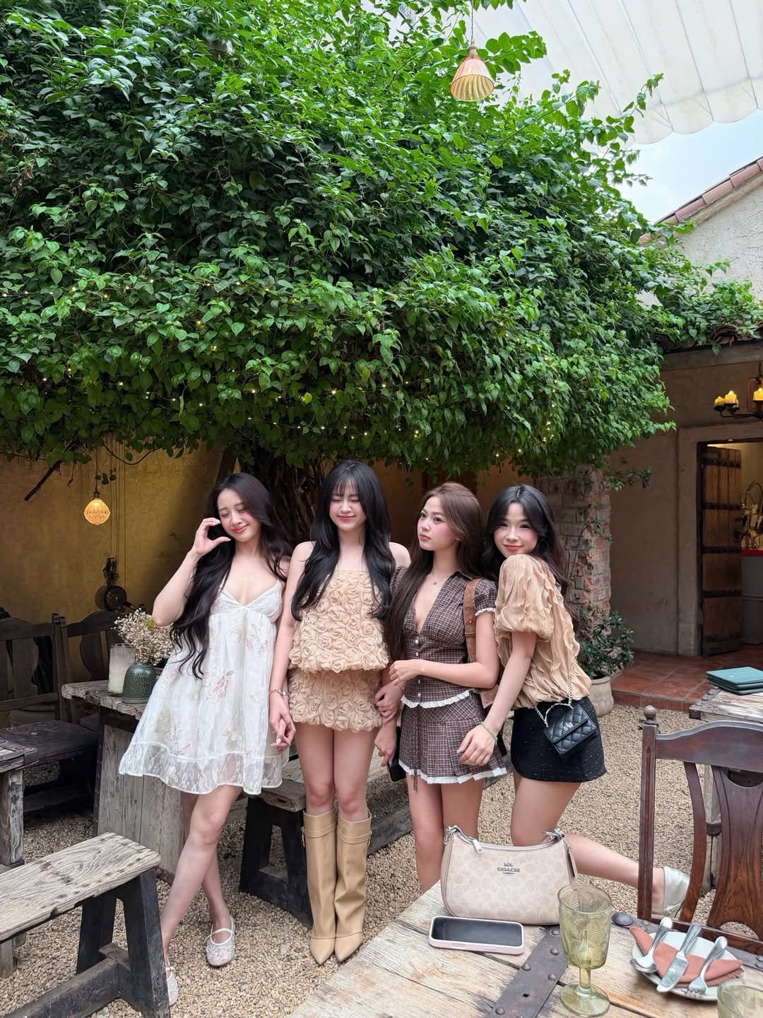 Hot girl instagram khoe vóc dáng chuẩn siêu mẫu và nhan sắc đỉnh cao