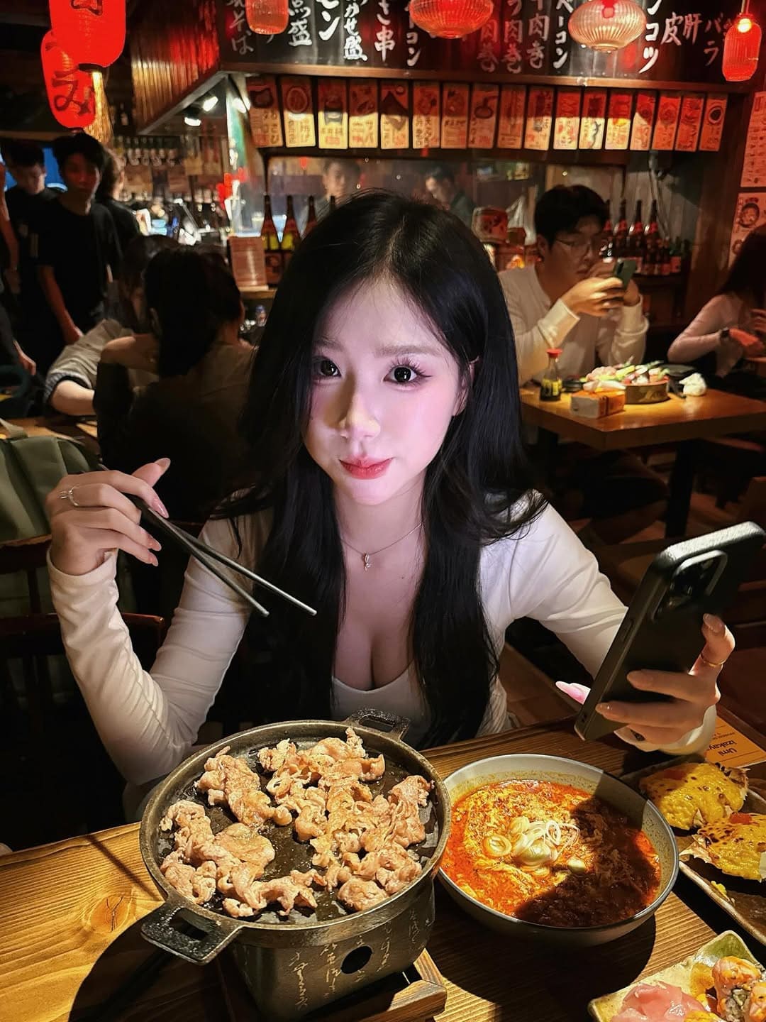 Instagram gái xinh phong cách nàng thơ trong trẻo đầy lôi cuốn 2026