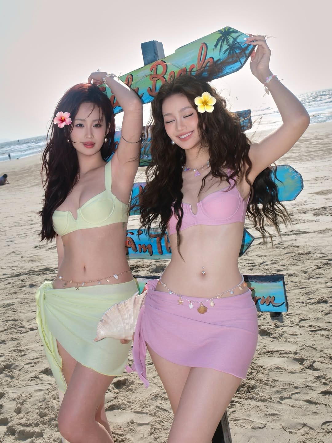 Vẻ đẹp quyến rũ nồng nàn của gái xinh trên instagram trong bộ bikini sexy